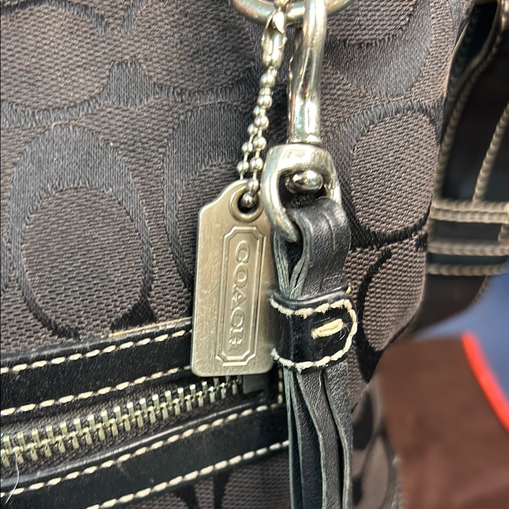 Vintage Y2K Coach Black Signature Shoulder Bag - Picture 3 of 9